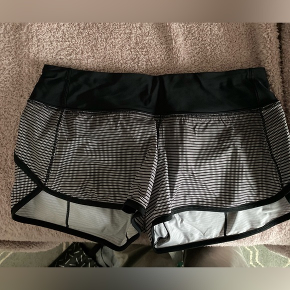 lululemon speed up shorts - Picture 1 of 5
